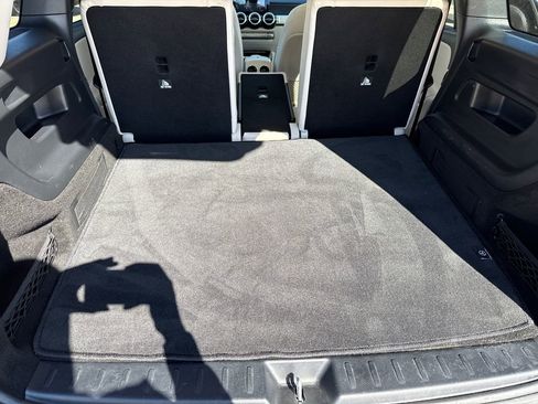 Used 2022 Mercedes-Benz GLB 250 GLB 250 image 10