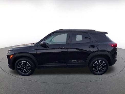 Used 2025 Chevrolet TrailBlazer LT image 8