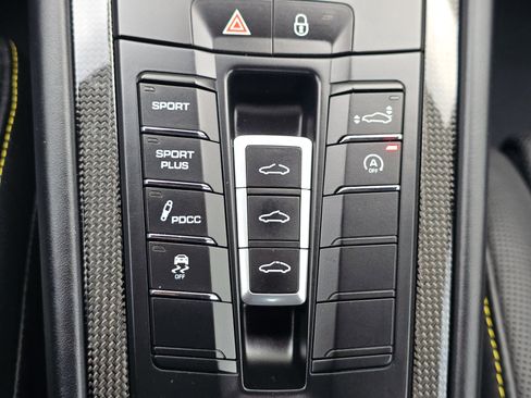 Used 2014 Porsche 911 Turbo S image 24