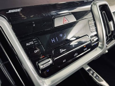 Used 2023 Kia Sorento SX Prestige image 30