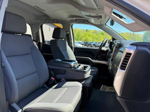 Used 2019 Chevrolet Silverado 1500 LT AWD/4WD image 25
