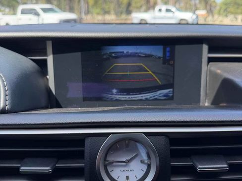 Used 2017 Lexus RC 200t F Sport RWD image 18