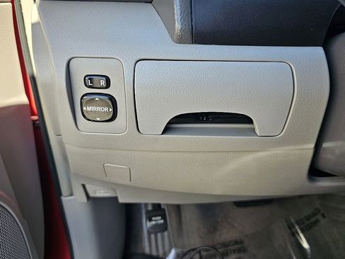 Used 2007 Toyota Camry LE image 29