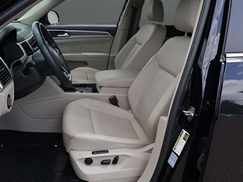 Used 2021 Volkswagen Atlas SEL R-Line FWD image 13