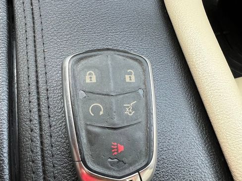 Used 2017 Cadillac XT5 Luxury w/ Driver Awareness Package FWD image 49