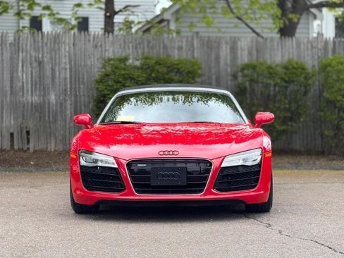 Used 2015 Audi R8 V8 w/ Extended Leather Package AWD/4WD image 10