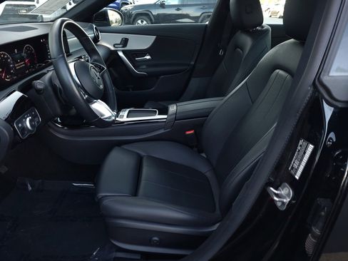 Used 2025 Mercedes-Benz CLA 250 CLA 250 image 17