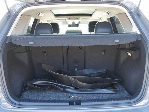 Used 2022 Volkswagen Taos SEL image 11