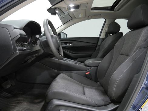 Used 2024 Honda Accord EX image 13