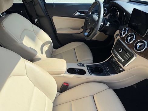 Used 2019 Mercedes-Benz GLA 250 image 17