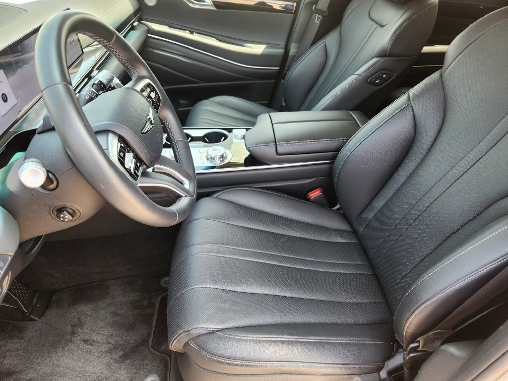 Used 2026 Genesis GV80 2.5T AWD/4WD image 22