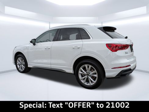Used 2025 Audi Q3 2.0T Premium w/ Convenience Package image 7