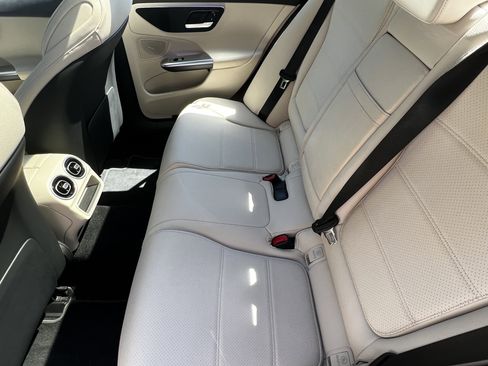 Used 2023 Mercedes-Benz C 300 Sedan image 29