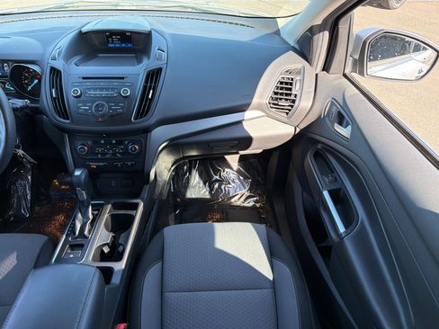 Used 2017 Ford Escape SE FWD image 27