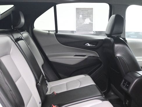 Used 2019 Chevrolet Equinox Premier image 12
