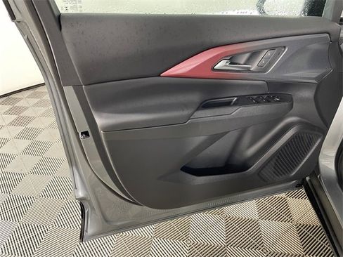 New 2026 Chevrolet Equinox EV RS image 15