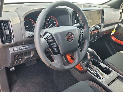 New 2025 Nissan Frontier PRO-4X image 18