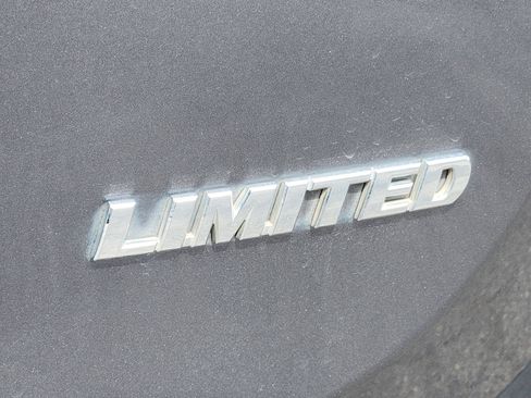Used 2014 Toyota RAV4 Limited w/ Technology Package FWD image 13