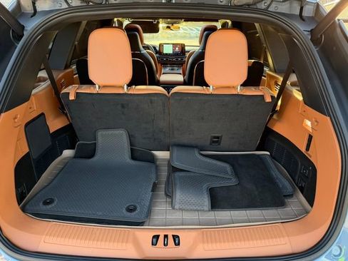 Used 2025 Lincoln Aviator Black Label image 49