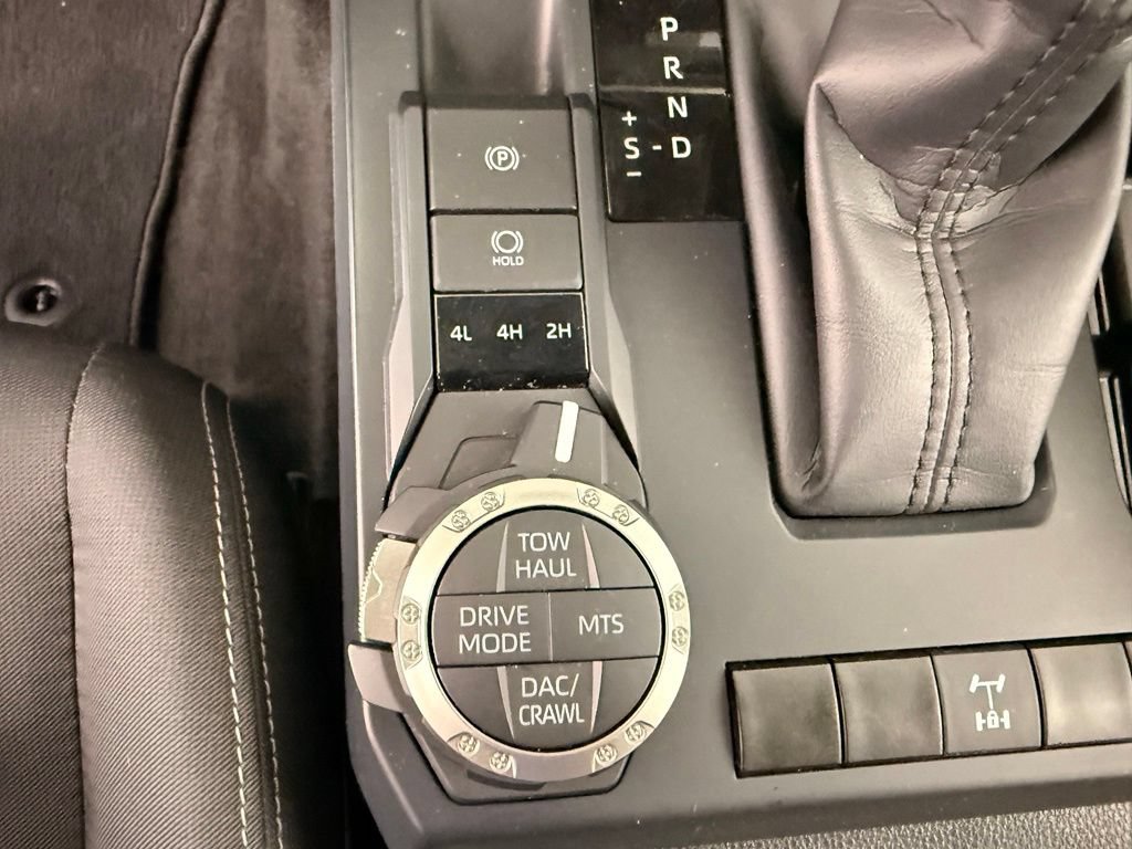 Certified 2025 Toyota Tacoma TRD Off-Road AWD/4WD image 23