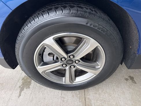 Certified 2024 Ford Edge SEL w/ Convenience Package image 18