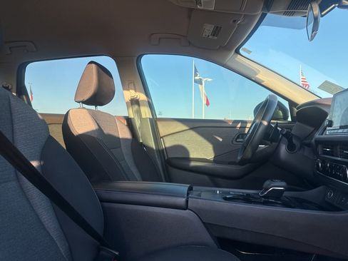 Certified 2021 Nissan Rogue S FWD image 20