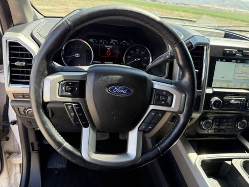 Used 2018 Ford F350 Lariat w/ Lariat Ultimate Package AWD/4WD image 20