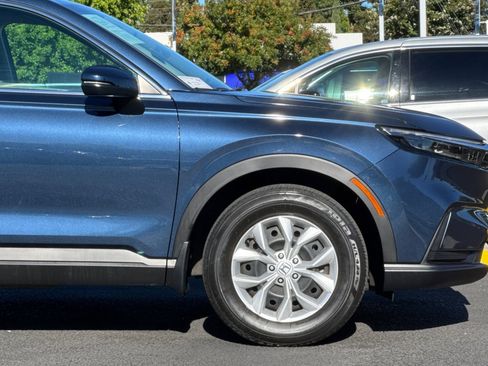 Used 2024 Honda CR-V LX image 36