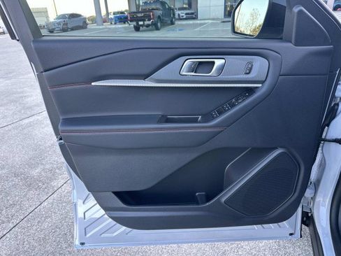New 2026 Ford Explorer ST-Line image 10