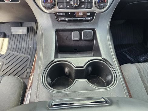 Used 2018 GMC Yukon SLE image 23