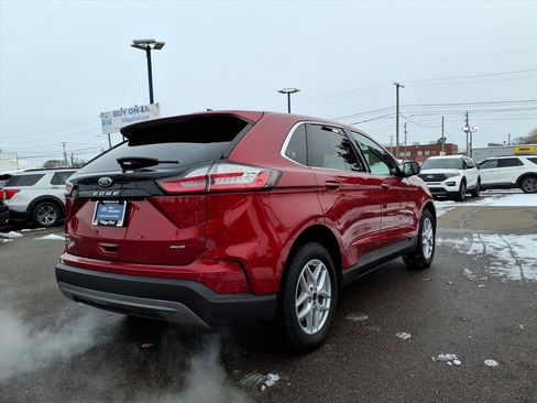 Certified 2024 Ford Edge SEL image 6