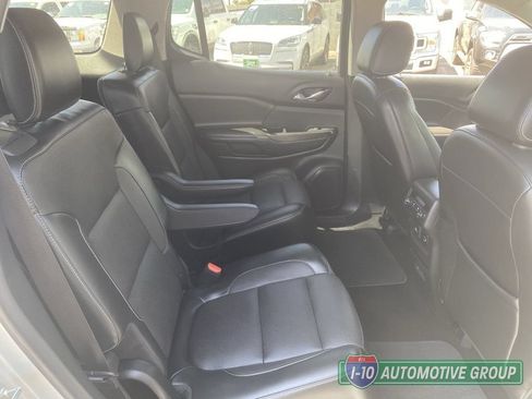 Used 2017 GMC Acadia SLT FWD image 13