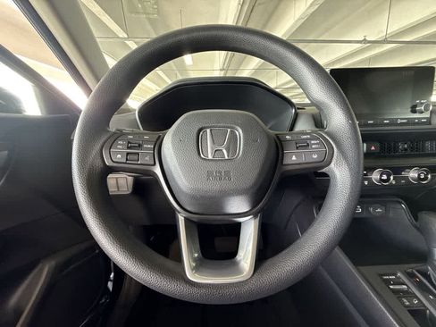 Used 2025 Honda CR-V LX image 15