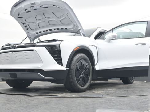 New 2026 Chevrolet Blazer EV LT image 42