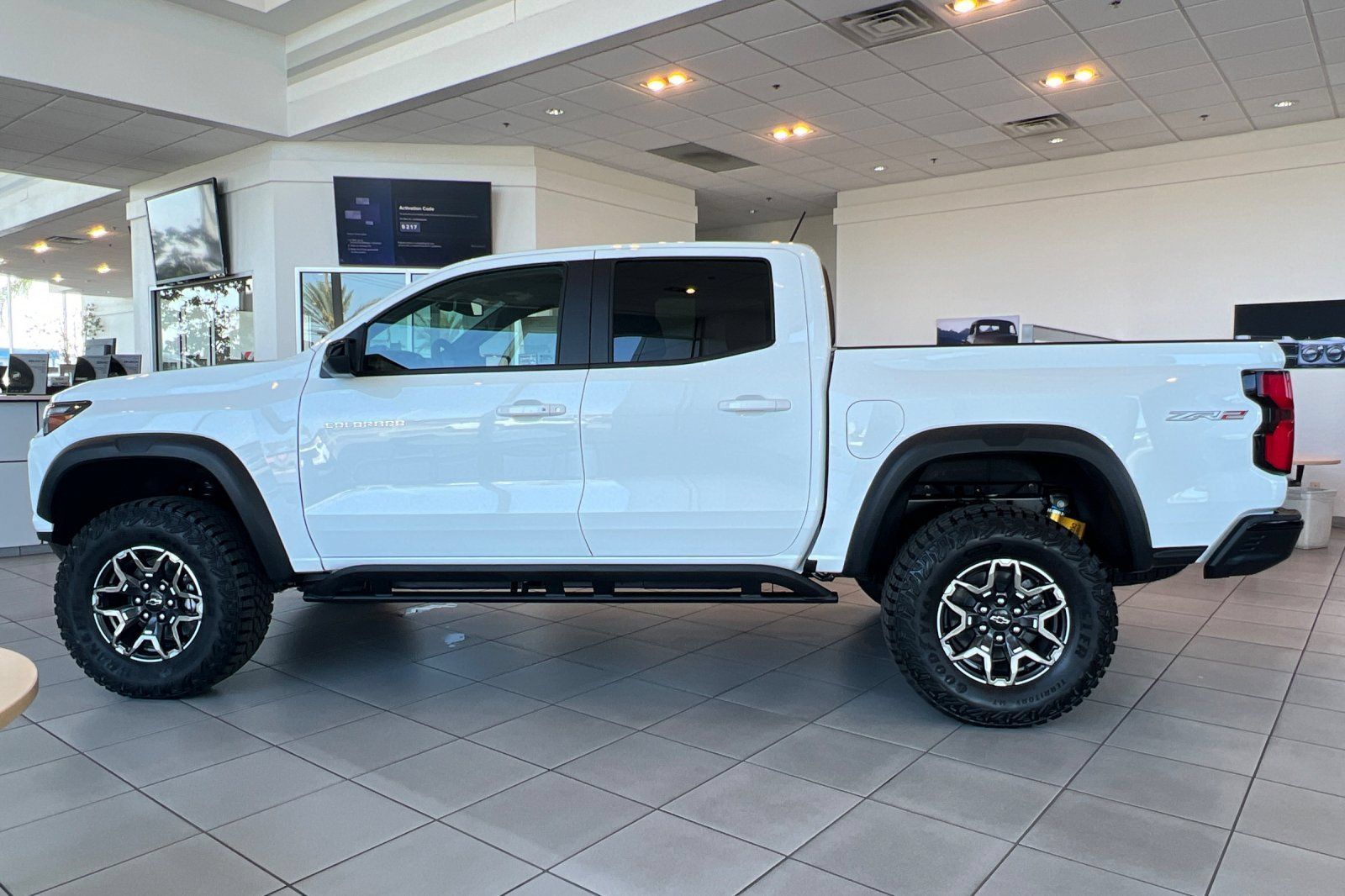 New 2026 Chevrolet Colorado ZR2 AWD/4WD image 8