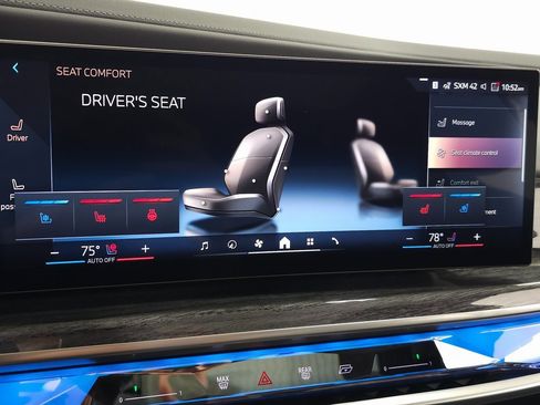 Used 2025 BMW 760i xDrive 760i xDrive w/ Executive Package image 24