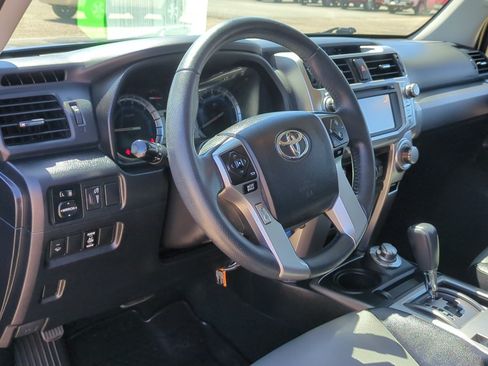 Used 2017 Toyota 4Runner SR5 Premium AWD/4WD image 13