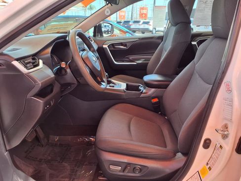 Certified 2025 Toyota RAV4 XLE AWD/4WD image 16