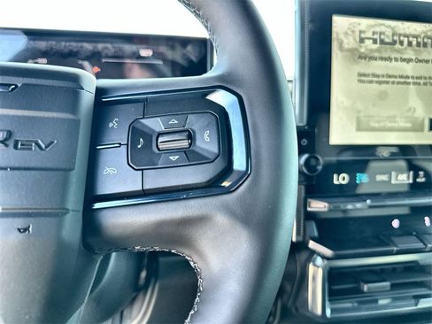 New 2026 GMC Hummer EV 4x4 Crew Cab image 32