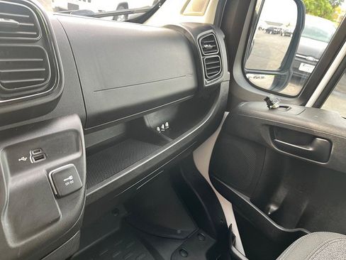 Used 2023 RAM ProMaster 2500 image 26