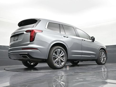 Certified 2023 Cadillac XT6 Premium Luxury w/ Technology Package FWD image 24
