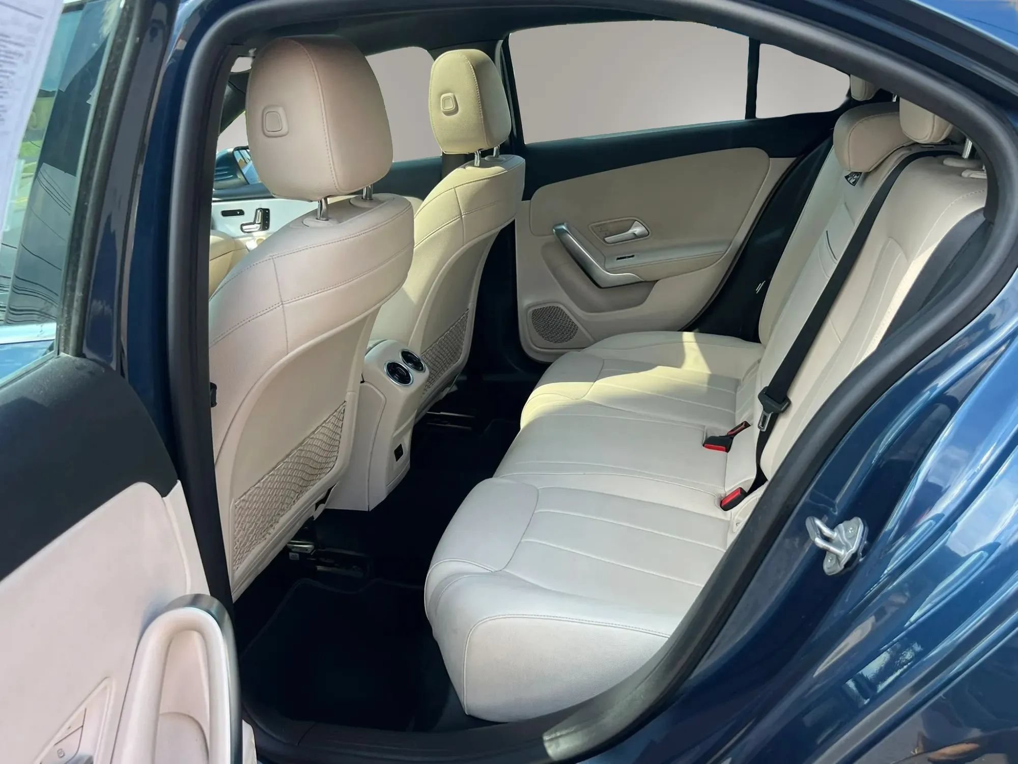 Used 2021 Mercedes-Benz A 220 4MATIC w/ Premium Package image 27