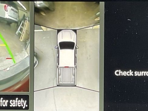 Used 2026 Nissan Frontier PRO-4X w/ Pro-4x Convenience Package image 11