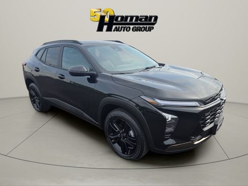 Used 2025 Chevrolet Trax ACTIV w/ Sunroof Package FWD image 7