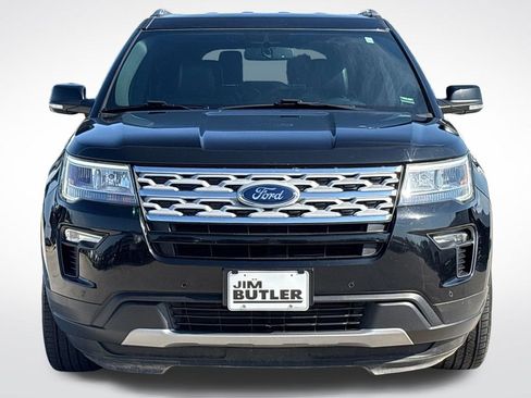 Used 2018 Ford Explorer XLT w/ Equipment Group 202A FWD image 12