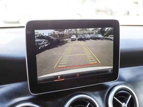 Used 2018 Mercedes-Benz CLA 250 4MATIC image 29