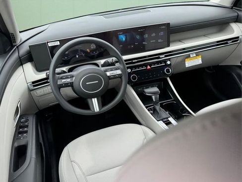 New 2026 Hyundai Tucson SEL image 11