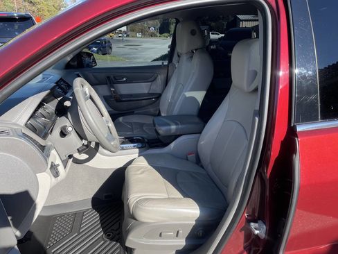 Used 2017 GMC Acadia Limited SLT image 14