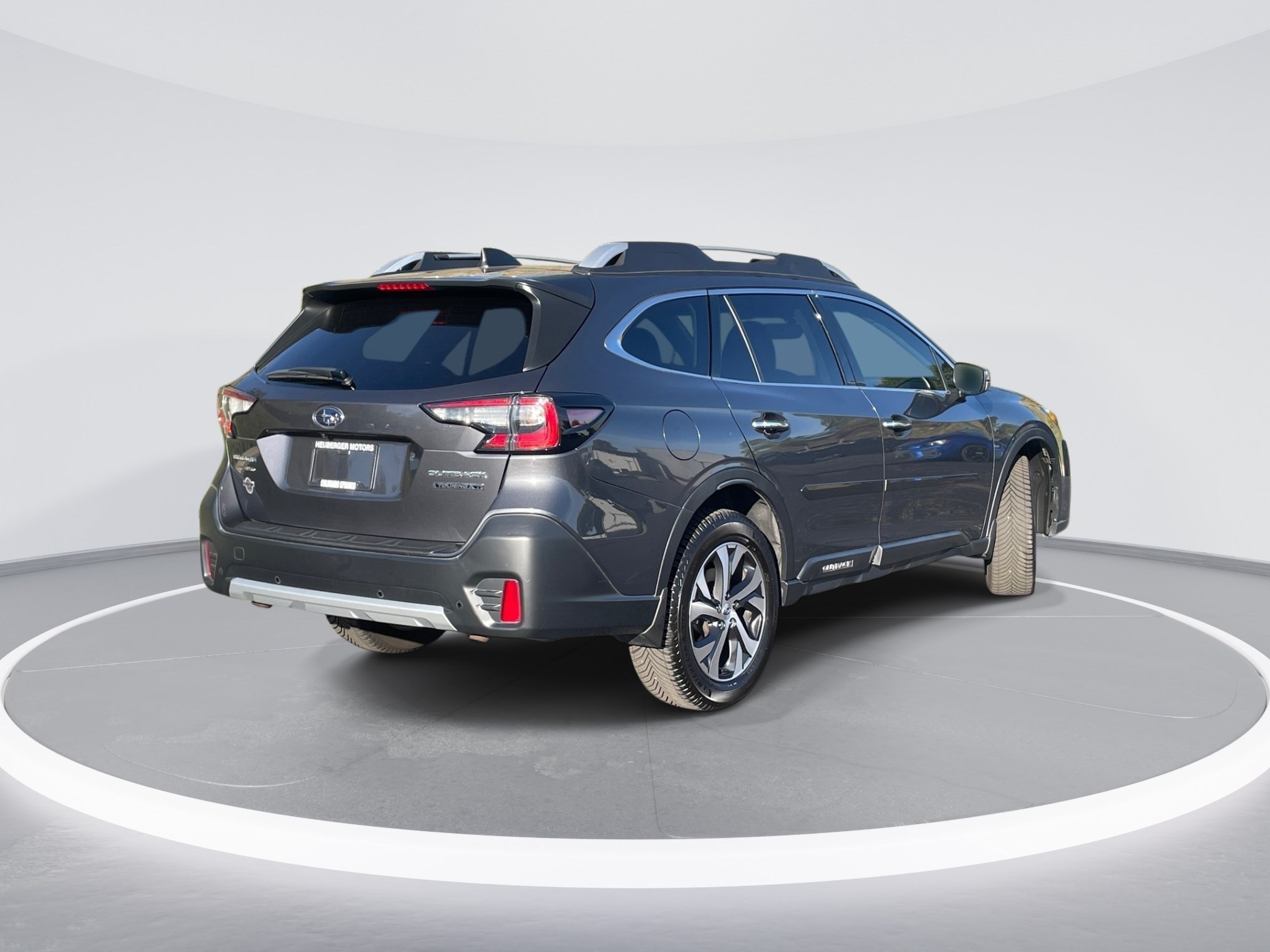 Used 2020 Subaru Outback Touring XT AWD/4WD image 5