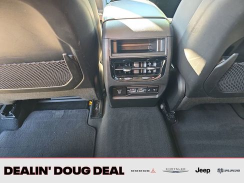 Used 2023 Jeep Grand Cherokee Limited AWD/4WD image 27